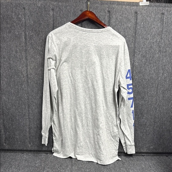 Nike Gray Long Sleeve with Blue Bridge Design Golden State Warriors - Picture 2 of 7